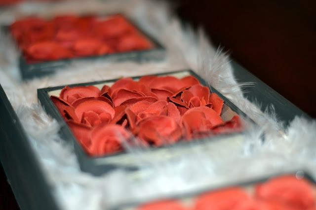 feather and rose valentine's day decoration