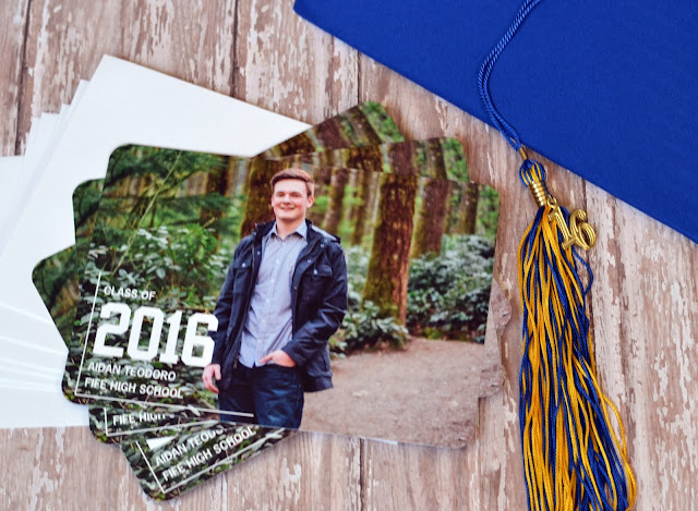 senior graduation photo announcements