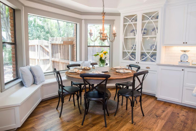 fixer upper breakfast nook fixer upper