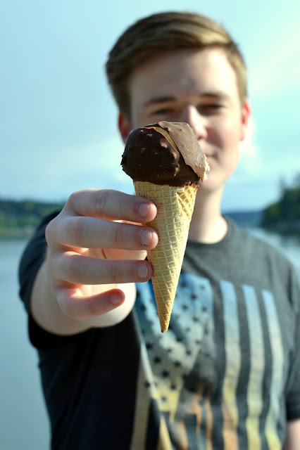 ice cream on the beach to celebrate summer