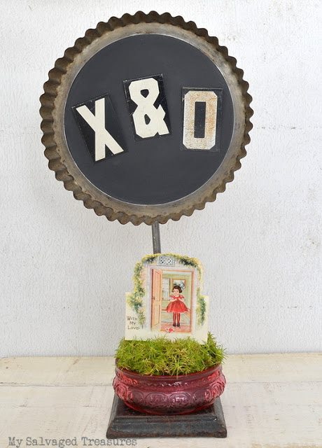This week at My Salvaged Treasures: X & O Valentine's Day Greeting